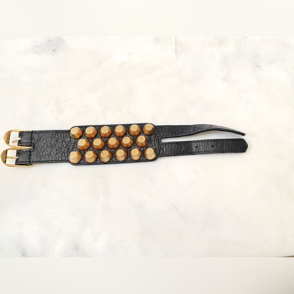 BALENCIAGA 
AGNEAU ARENA BRACELET 
GOLD STUDS / BLACK AGNEAU STRAP - Picture 7 of 9